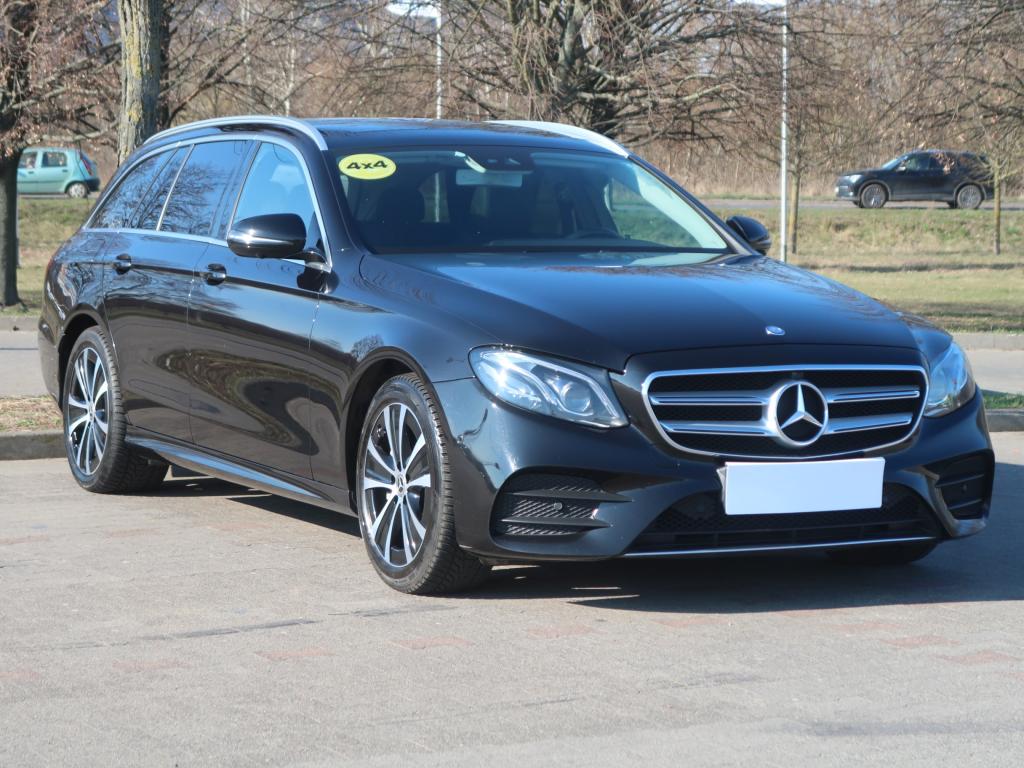 Mercedes-Benz E