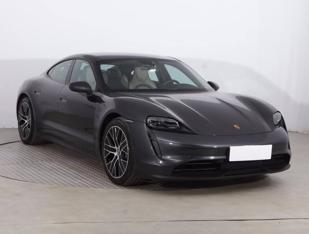Porsche Taycan, 2022