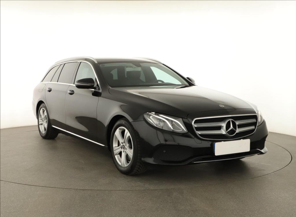 Mercedes-Benz E