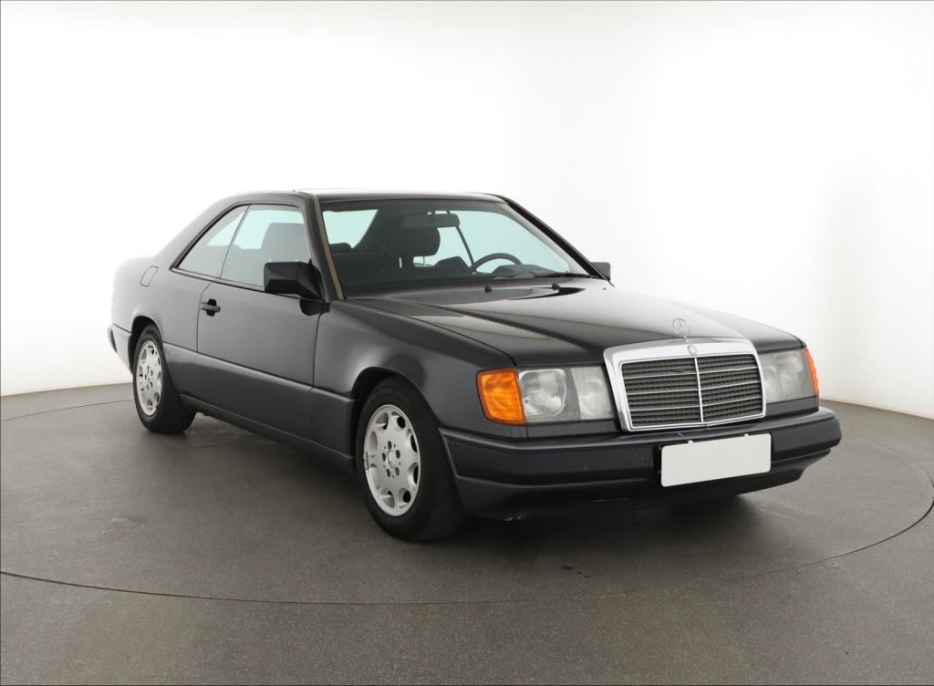 Mercedes-Benz W124