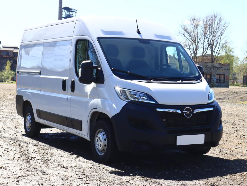 Opel Movano