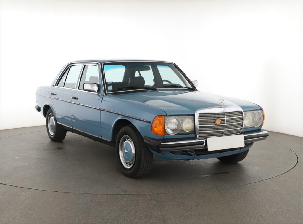 Mercedes-Benz W123