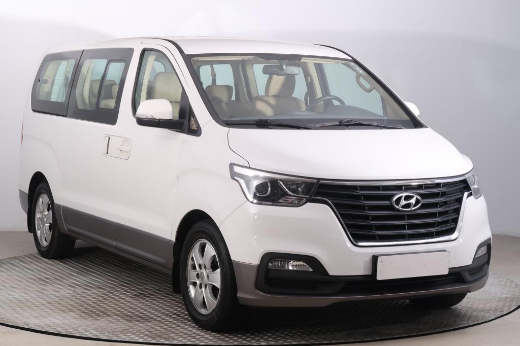 Hyundai H-1 Tour