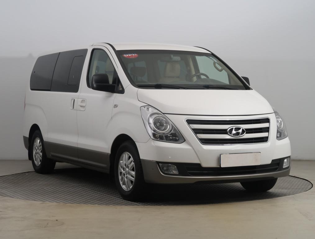 Hyundai H-1 Tour