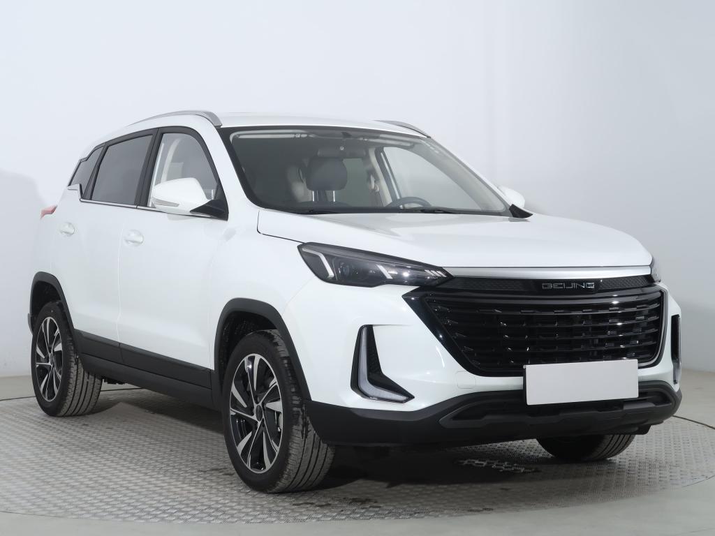 BAIC X3