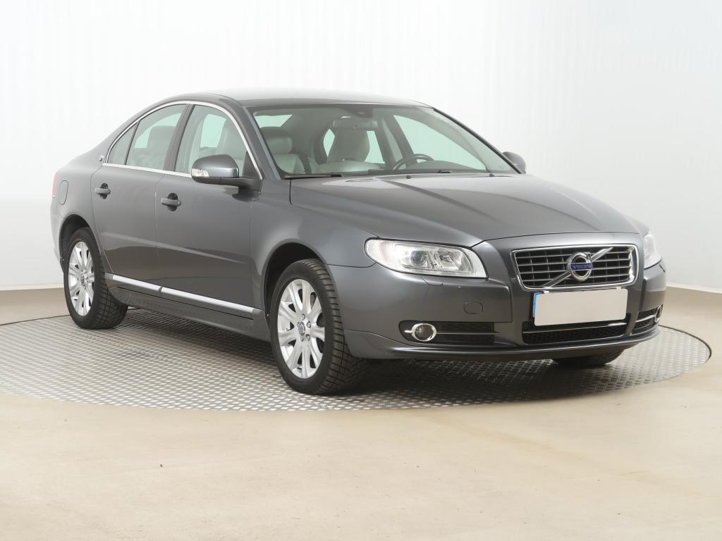 Volvo S80
