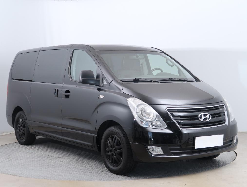Hyundai H-1 Tour
