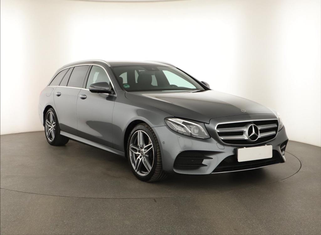 Mercedes-Benz E