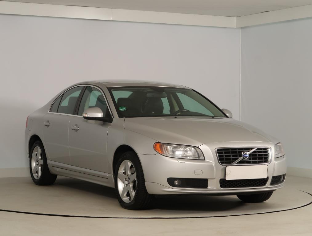Volvo S80