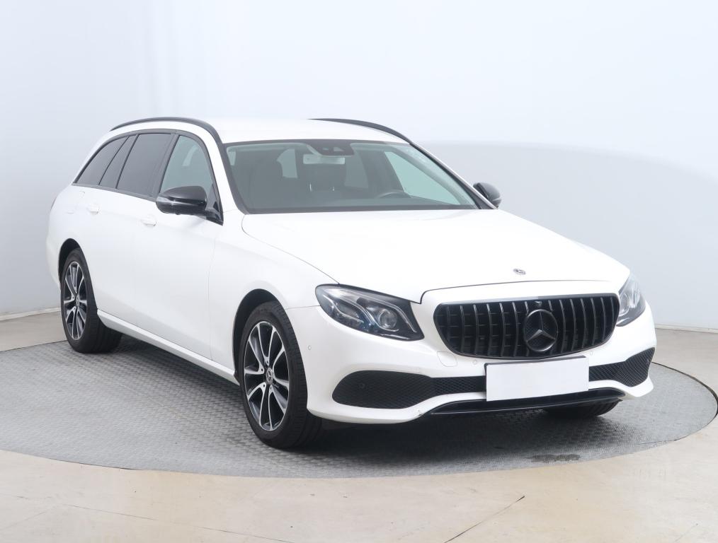 Mercedes-Benz E
