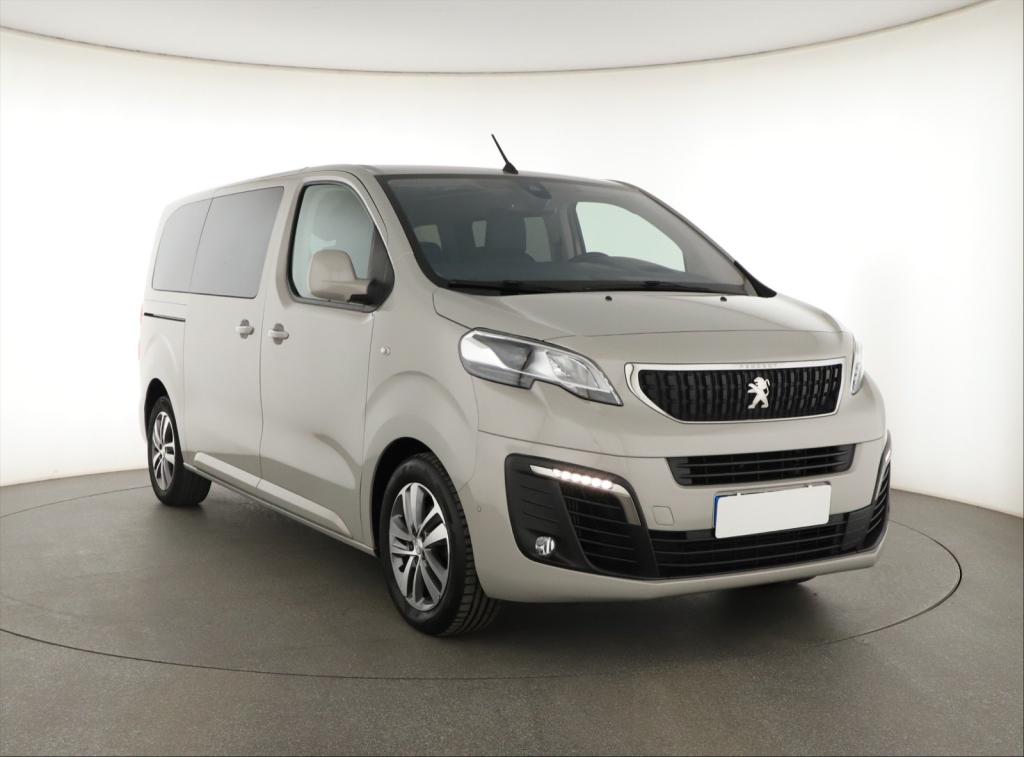 Peugeot Traveller