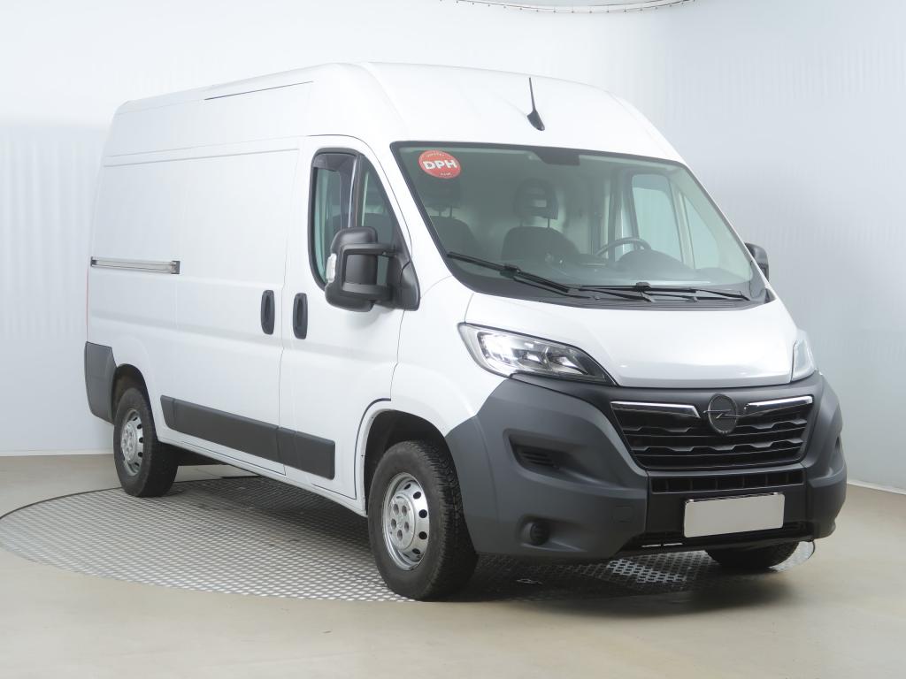 Opel Movano